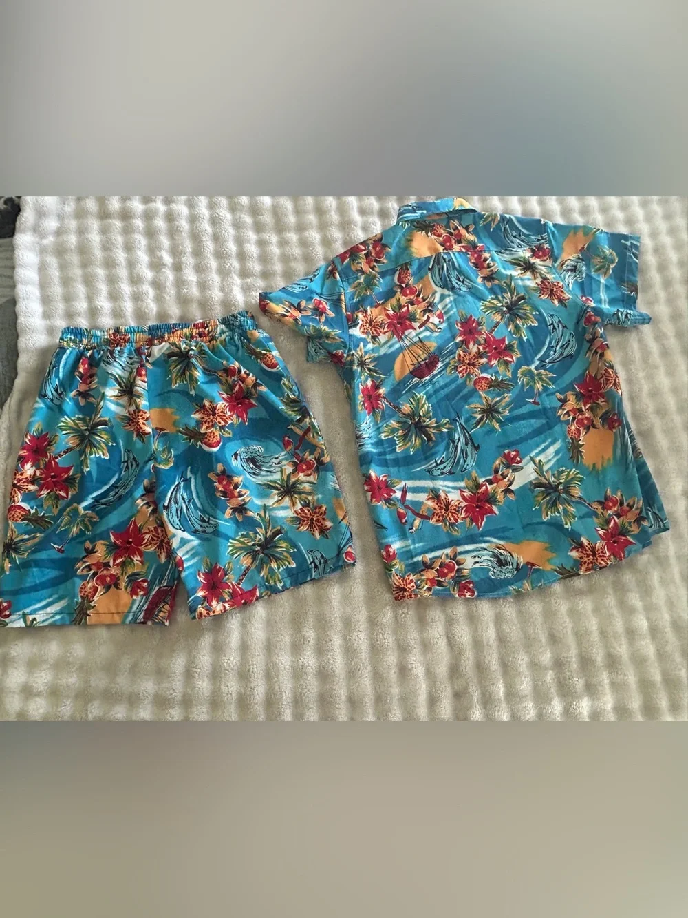 Tunevuse bright turquoise